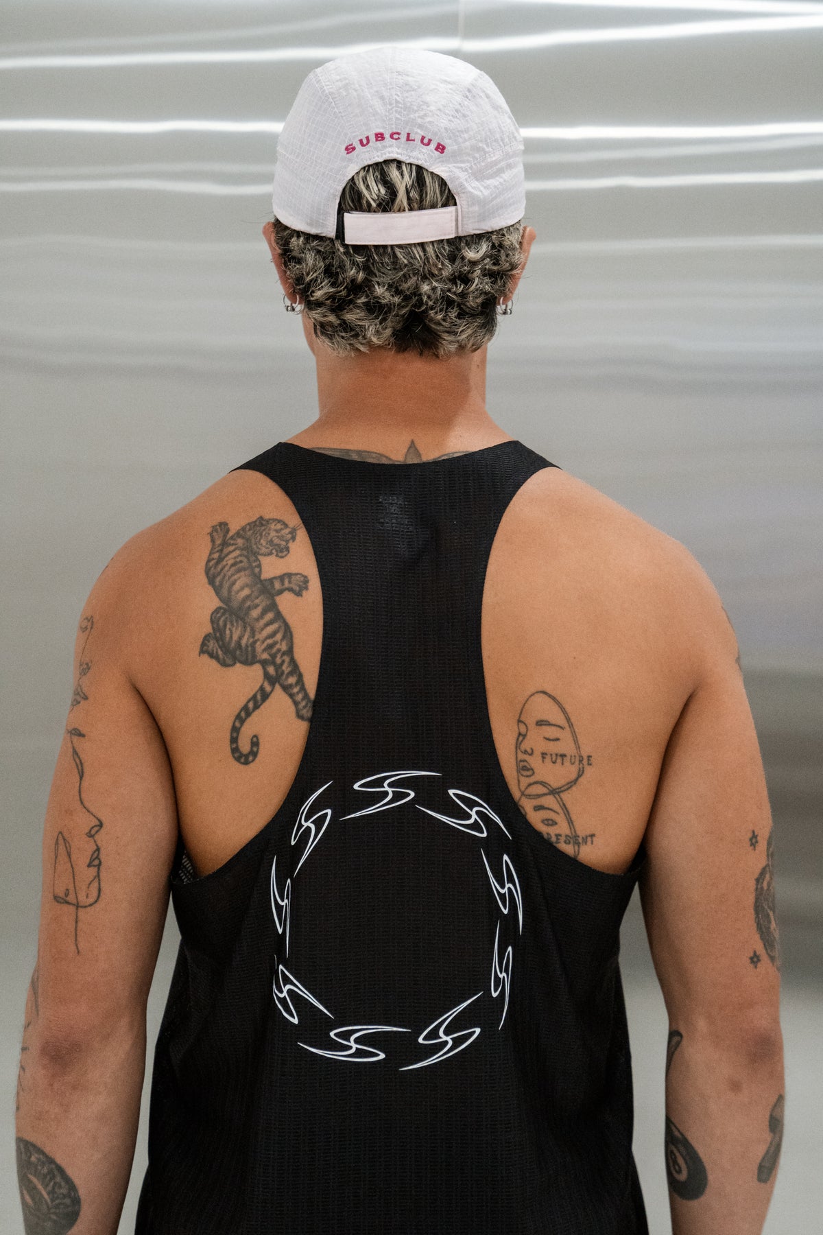 Performance cap